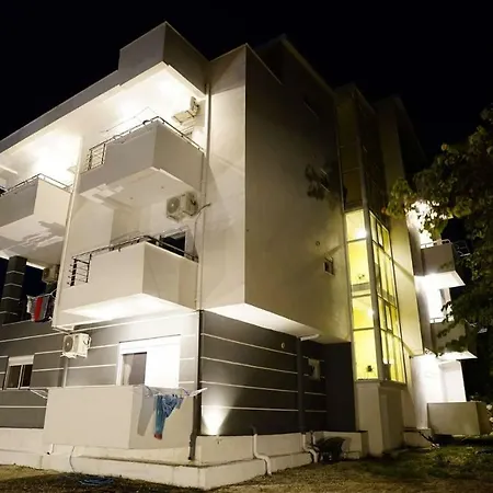 Mimoza Hotel *