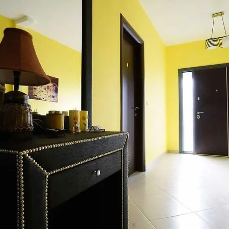 Mimoza Hotel *