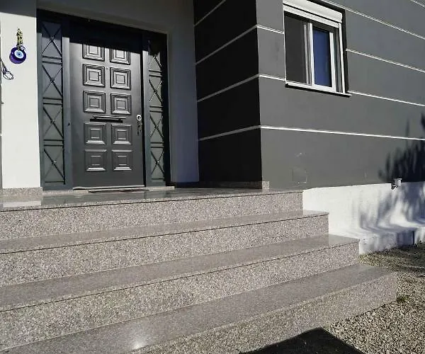 Mimoza Отель Борш